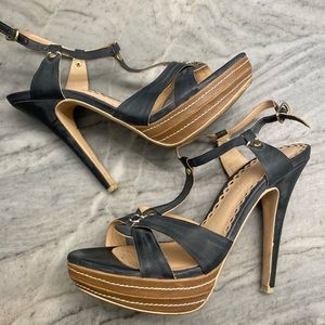 Colin Stuart navy heels 6.5B